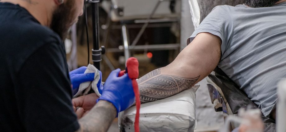 Dlaczego warto wybrać studio tatuażu w Warszawie?